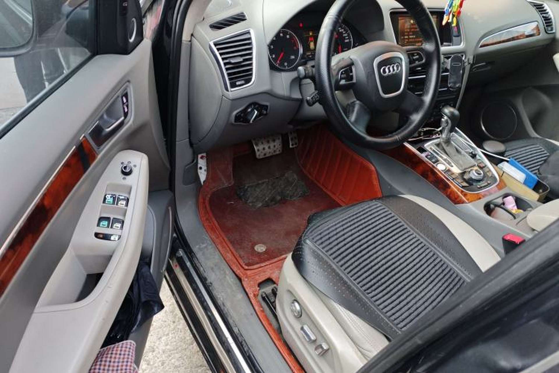Used Audi Q5 2011 2.0TFSI Comfort Version Driver Seat