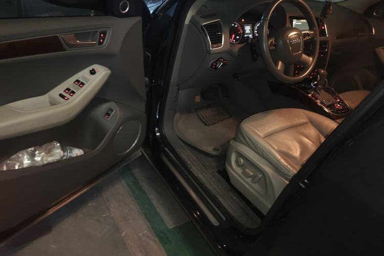 Used Audi Q5 2011 2.0TFSI Comfort Version Driver Seat