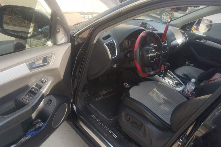 Used Audi Q5 2011 2.0TFSI Dynamic Edition Driver Seat