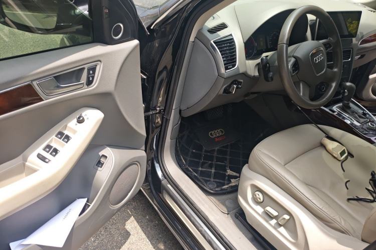 Used Audi Q5 2011 2.0TFSI Comfort Version Driver Seat