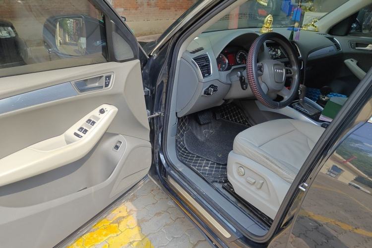 Used Audi Q5 2011 2.0TFSI Comfort Version Driver Seat