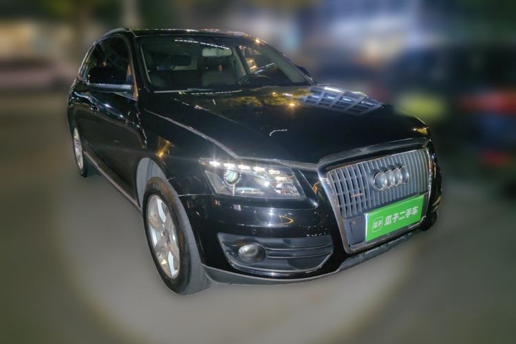 Used Audi Q5 2011 2.0TFSI Technology Model Front Right 45 Deg