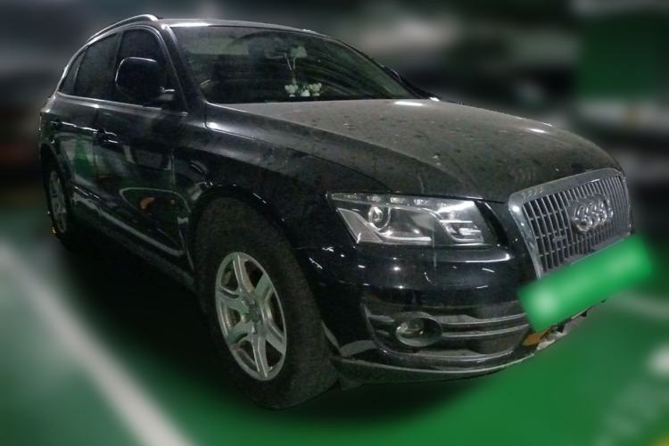 Used Audi Q5 2011 2.0TFSI Technology Model Front Right 45 Deg