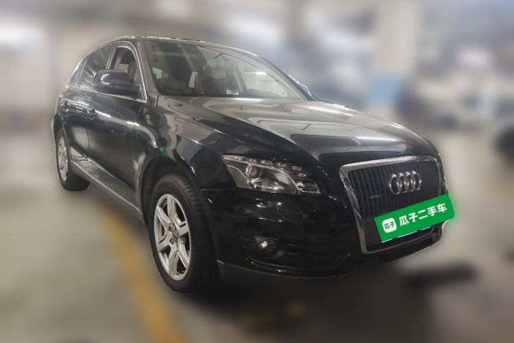 Used Audi Q5 2011 2.0TFSI Technology Model Front Right 45 Deg