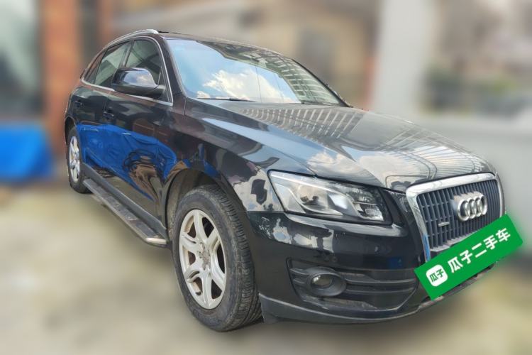 Used Audi Q5 2011 2.0TFSI Technology Model Front Right 45 Deg