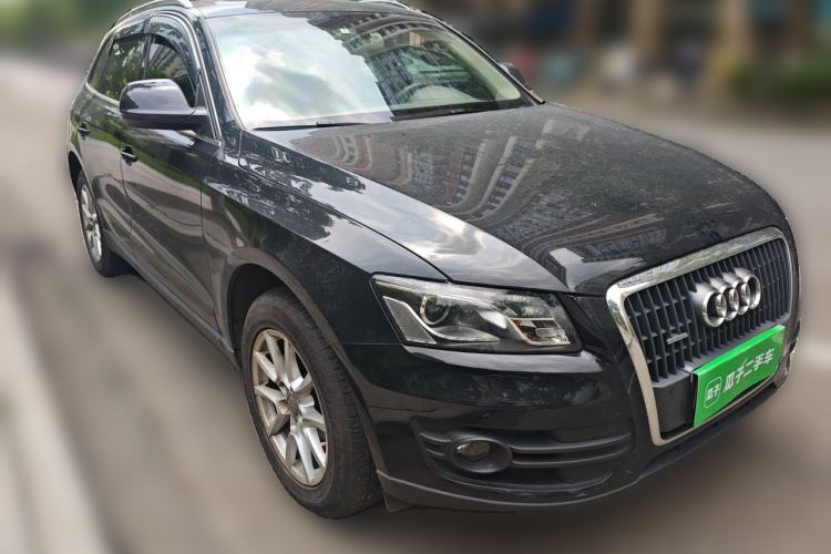 Used Audi Q5 2011 2.0TFSI Comfort Version Front Right 45 Deg