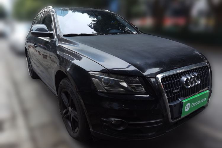 Used Audi Q5 2011 2.0TFSI Technology Model Front Right 45 Deg