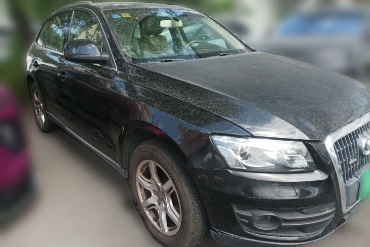Used Audi Q5 2011 2.0TFSI Technology Model Front Right 45 Deg