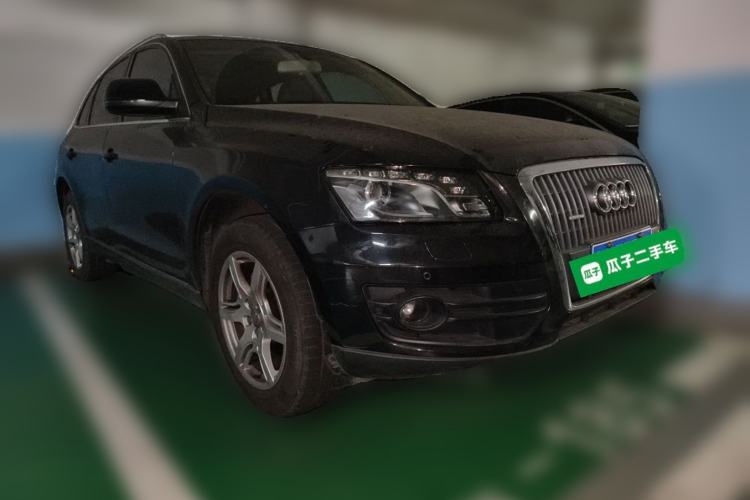 Used Audi Q5 2011 2.0TFSI Technology Model Front Right 45 Deg