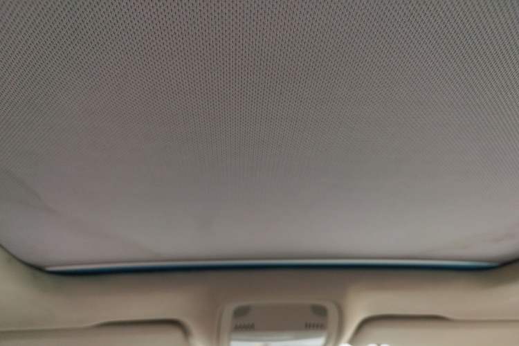 Used Audi Q5 2011 2.0TFSI Comfort Version Headliner