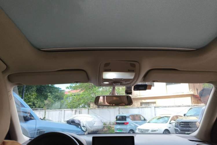 Used Audi Q5 2011 2.0TFSI Technology Model Headliner