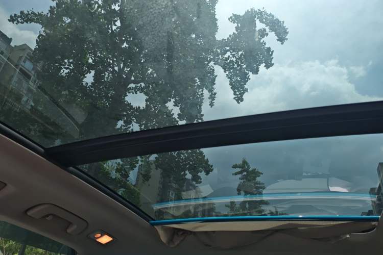 Used Audi Q5 2011 2.0TFSI Comfort Version Headliner