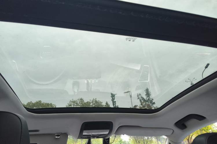 Used Audi Q5 2011 2.0TFSI Technology Model Headliner