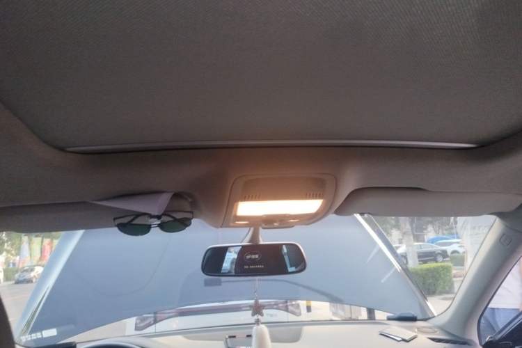 Used Audi Q5 2011 2.0TFSI Dynamic Edition Headliner