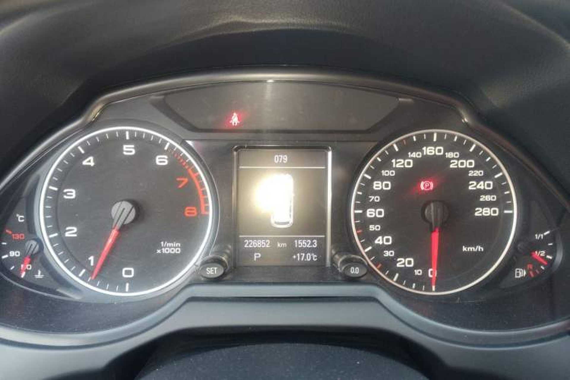 Used Audi Q5 2011 2.0TFSI Dynamic Edition Instrument Cluster