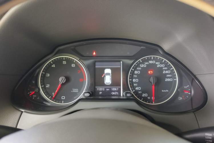 Used Audi Q5 2011 2.0TFSI Comfort Version Instrument Cluster
