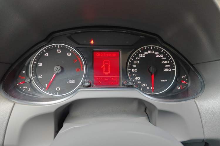 Used Audi Q5 2011 2.0TFSI Comfort Version Instrument Cluster