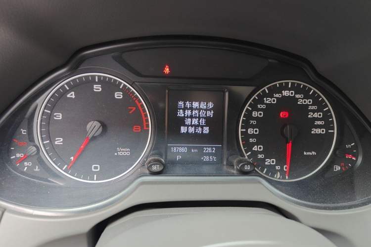 Used Audi Q5 2011 2.0TFSI Comfort Version Instrument Cluster
