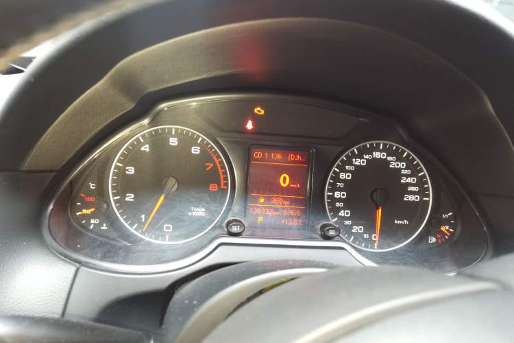 Used Audi Q5 2011 2.0TFSI Technology Model Instrument Cluster