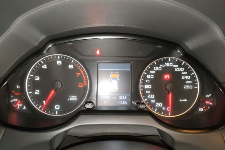 Used Audi Q5 2011 2.0TFSI Comfort Version Instrument Cluster
