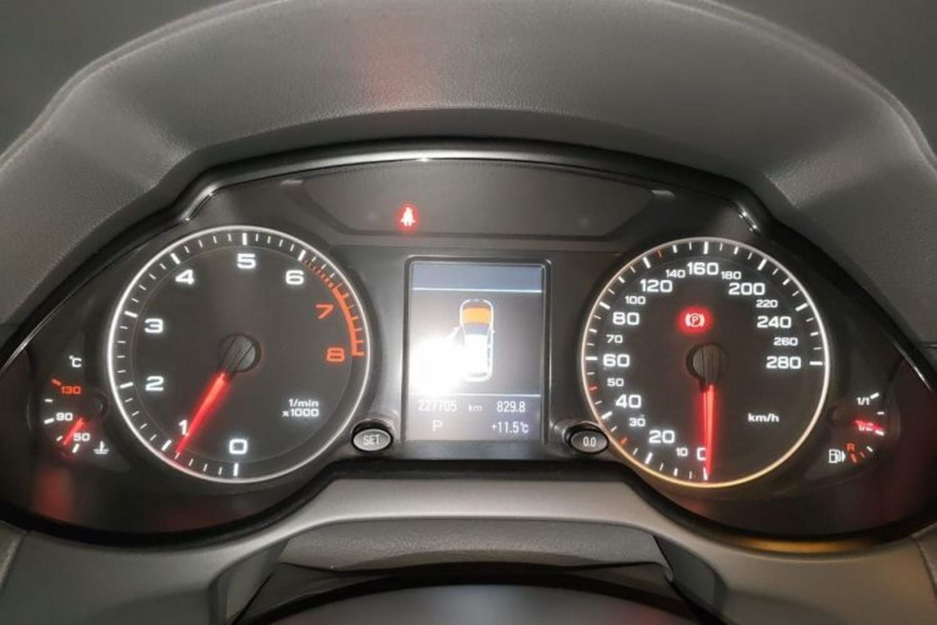 Used Audi Q5 2011 2.0TFSI Comfort Version Instrument Cluster