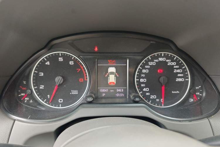 Used Audi Q5 2011 2.0TFSI Comfort Version Instrument Cluster