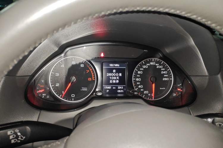 Used Audi Q5 2011 2.0TFSI Comfort Version Instrument Cluster