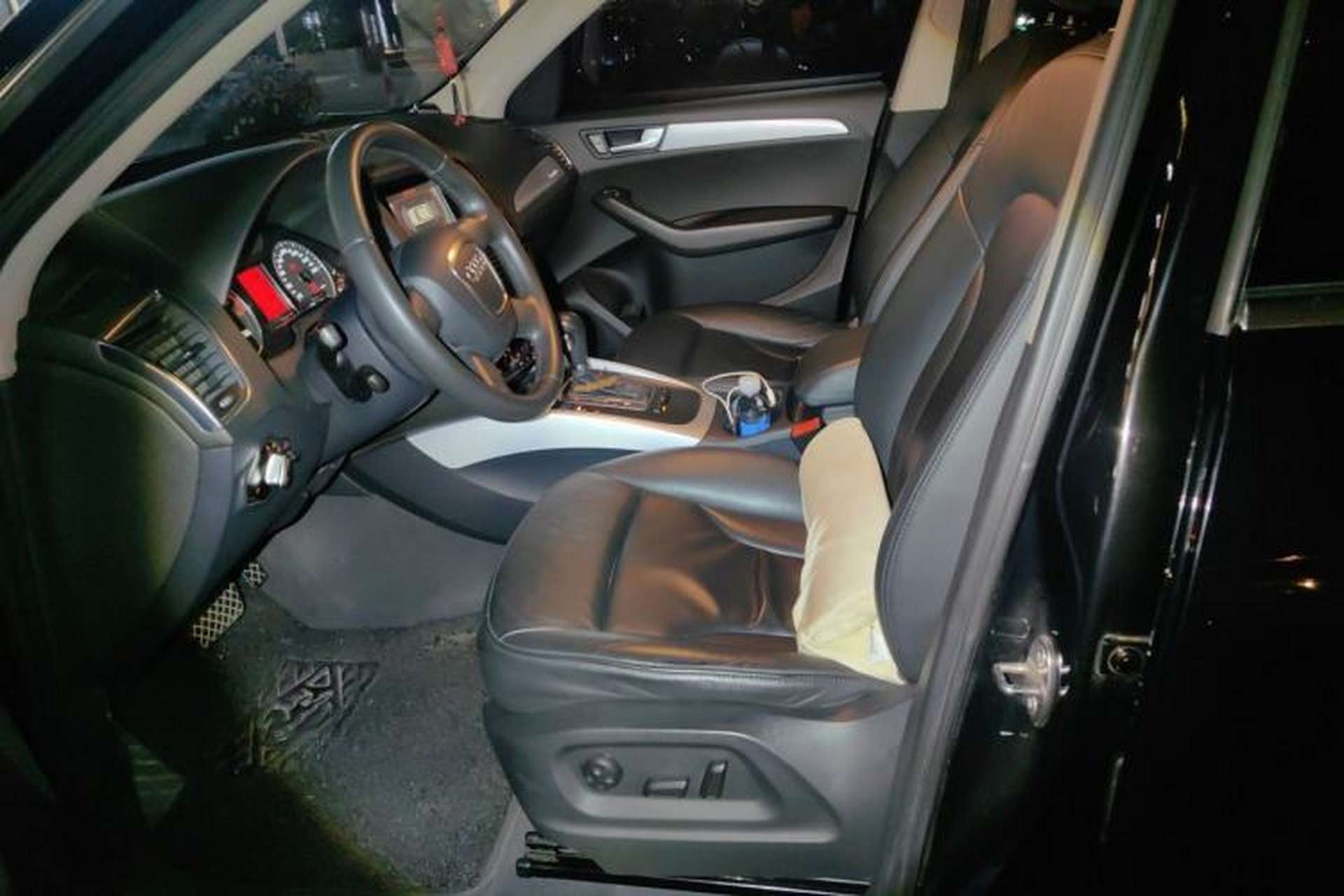 Used Audi Q5 2011 2.0TFSI Technology Model Left Front Seat