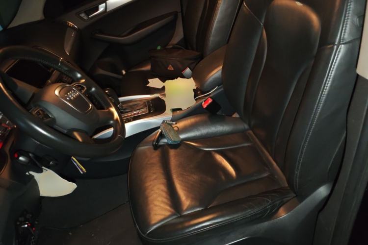 Used Audi Q5 2011 2.0TFSI Technology Model Left Front Seat