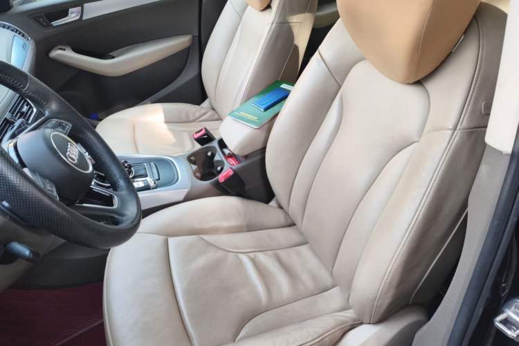 Used Audi Q5 2011 2.0TFSI Technology Model Left Front Seat