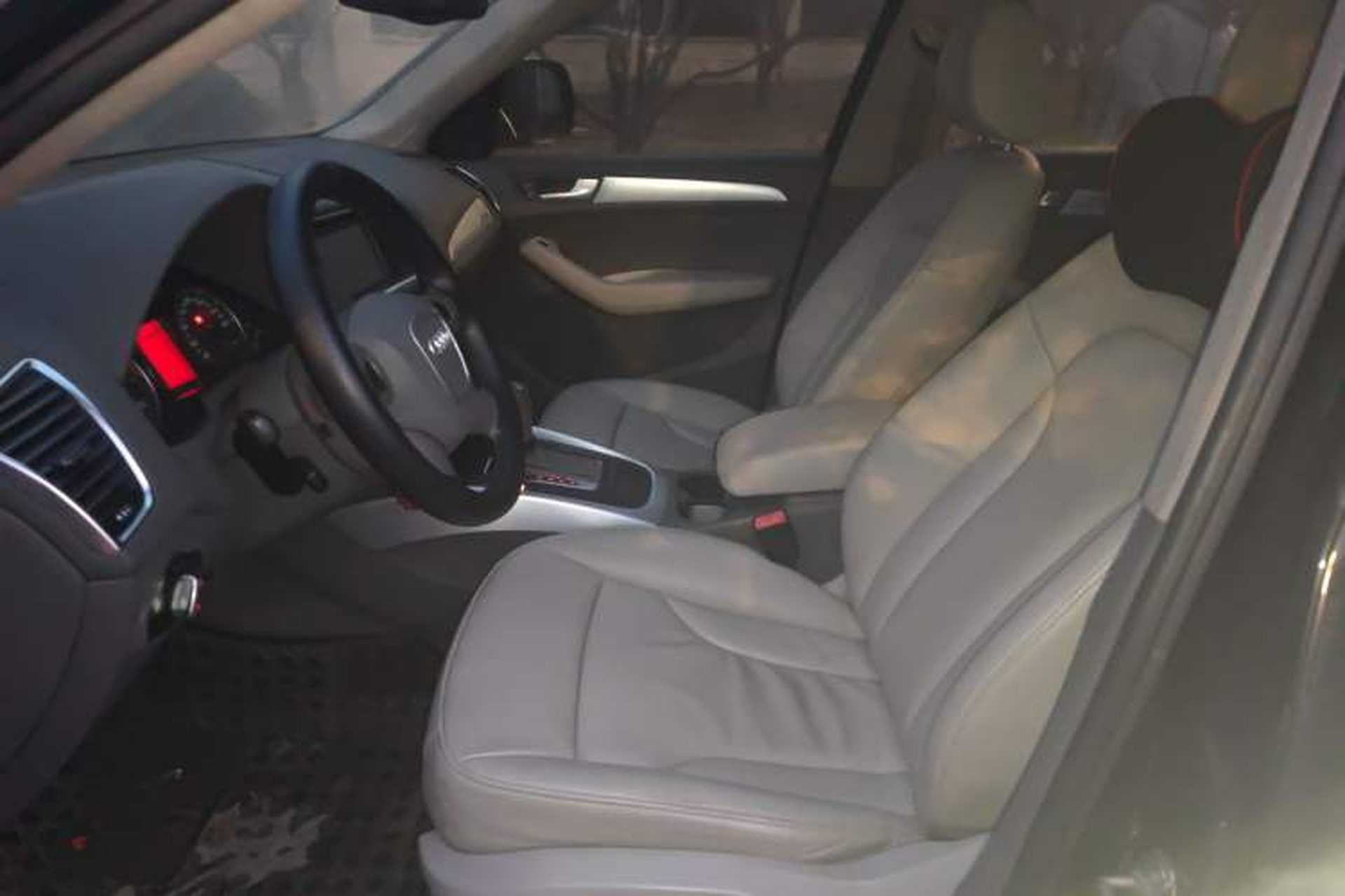 Used Audi Q5 2011 2.0TFSI Comfort Version Left Front Seat
