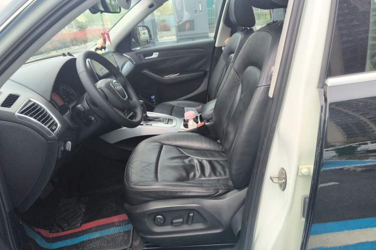 Used Audi Q5 2011 2.0TFSI Technology Model Left Front Seat