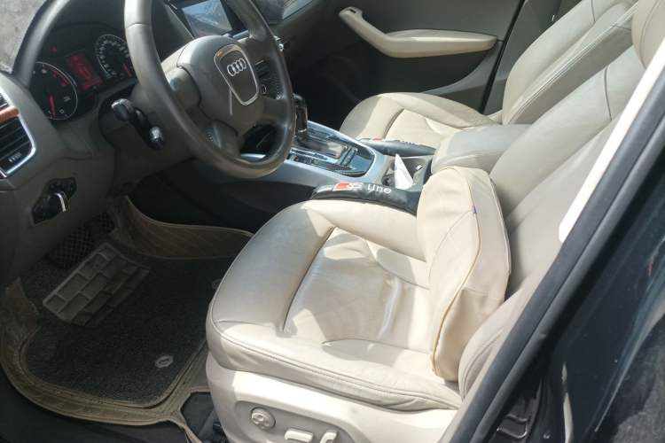 Used Audi Q5 2011 2.0TFSI Technology Model Left Front Seat