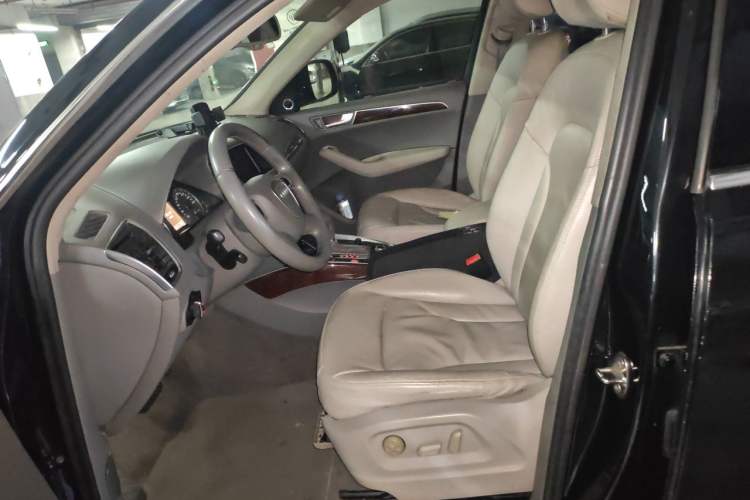 Used Audi Q5 2011 2.0TFSI Comfort Version Left Front Seat