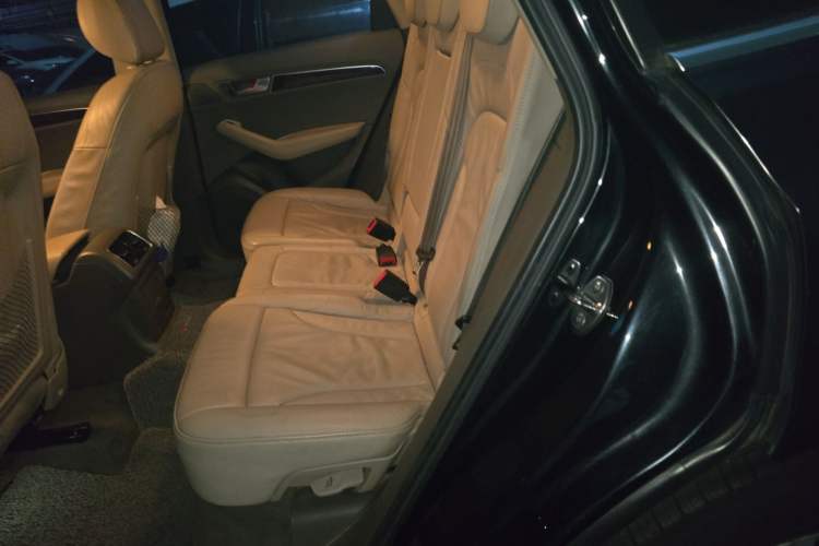 Used Audi Q5 2011 2.0TFSI Comfort Version Left Rear Seat