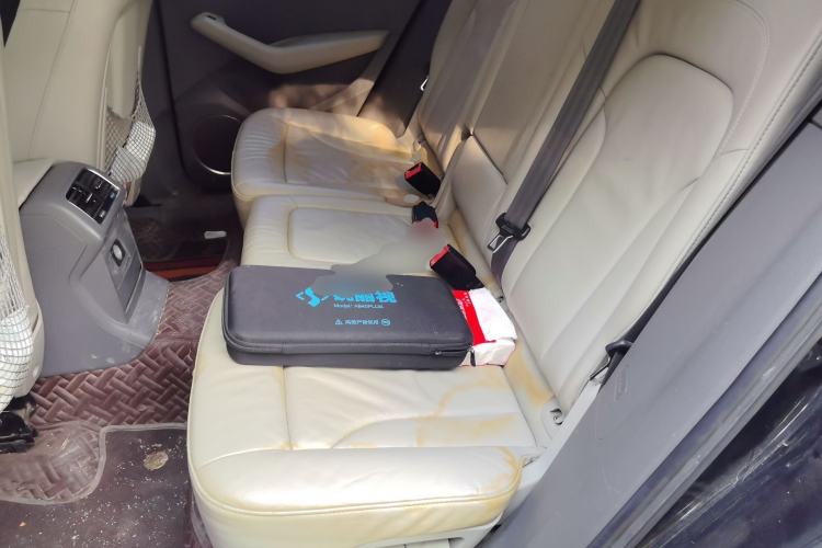 Used Audi Q5 2011 2.0TFSI Comfort Version Left Rear Seat
