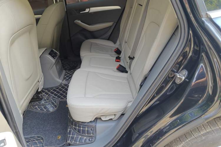 Used Audi Q5 2011 2.0TFSI Comfort Version Left Rear Seat