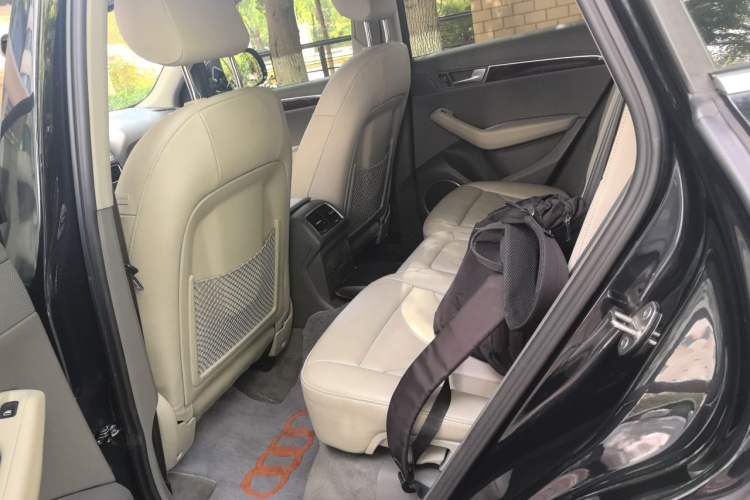 Used Audi Q5 2011 2.0TFSI Comfort Version Left Rear Seat