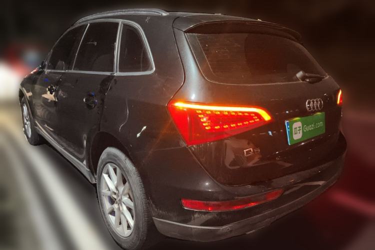 Used Audi Q5 2011 2.0TFSI Technology Model Rear Left 45 Deg