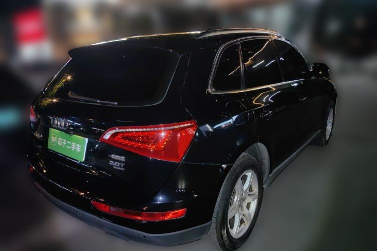 Used Audi Q5 2011 2.0TFSI Technology Model Rear Right 45 Deg