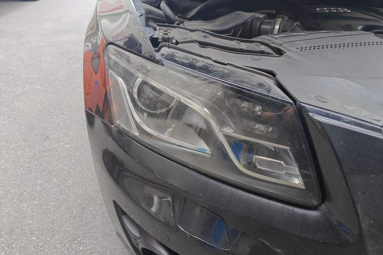 Used Audi Q5 2011 2.0TFSI Comfort Version Right Front Headlight