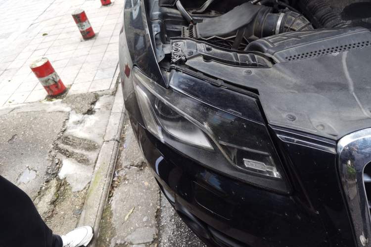 Used Audi Q5 2011 2.0TFSI Technology Model Right Front Headlight