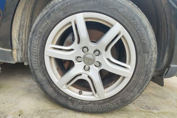 Used Audi Q5 2011 2.0TFSI Technology Model Right Front Wheel Hub