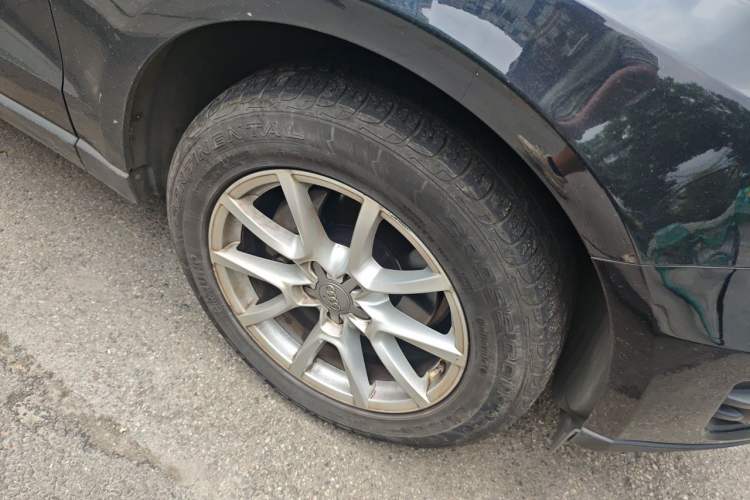 Used Audi Q5 2011 2.0TFSI Comfort Version Right Front Wheel Hub