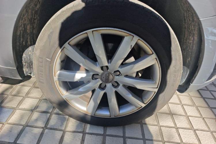 Used Audi Q5 2011 2.0TFSI Luxury Edition Right Front Wheel Hub