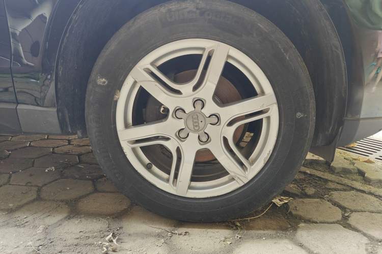 Used Audi Q5 2011 2.0TFSI Comfort Version Right Front Wheel Hub