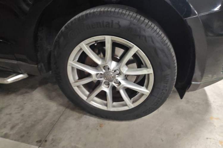 Used Audi Q5 2011 2.0TFSI Comfort Version Right Front Wheel Hub