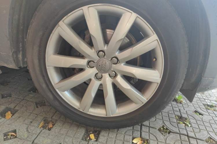 Used Audi Q5 2011 2.0TFSI Luxury Edition Right Front Wheel Hub