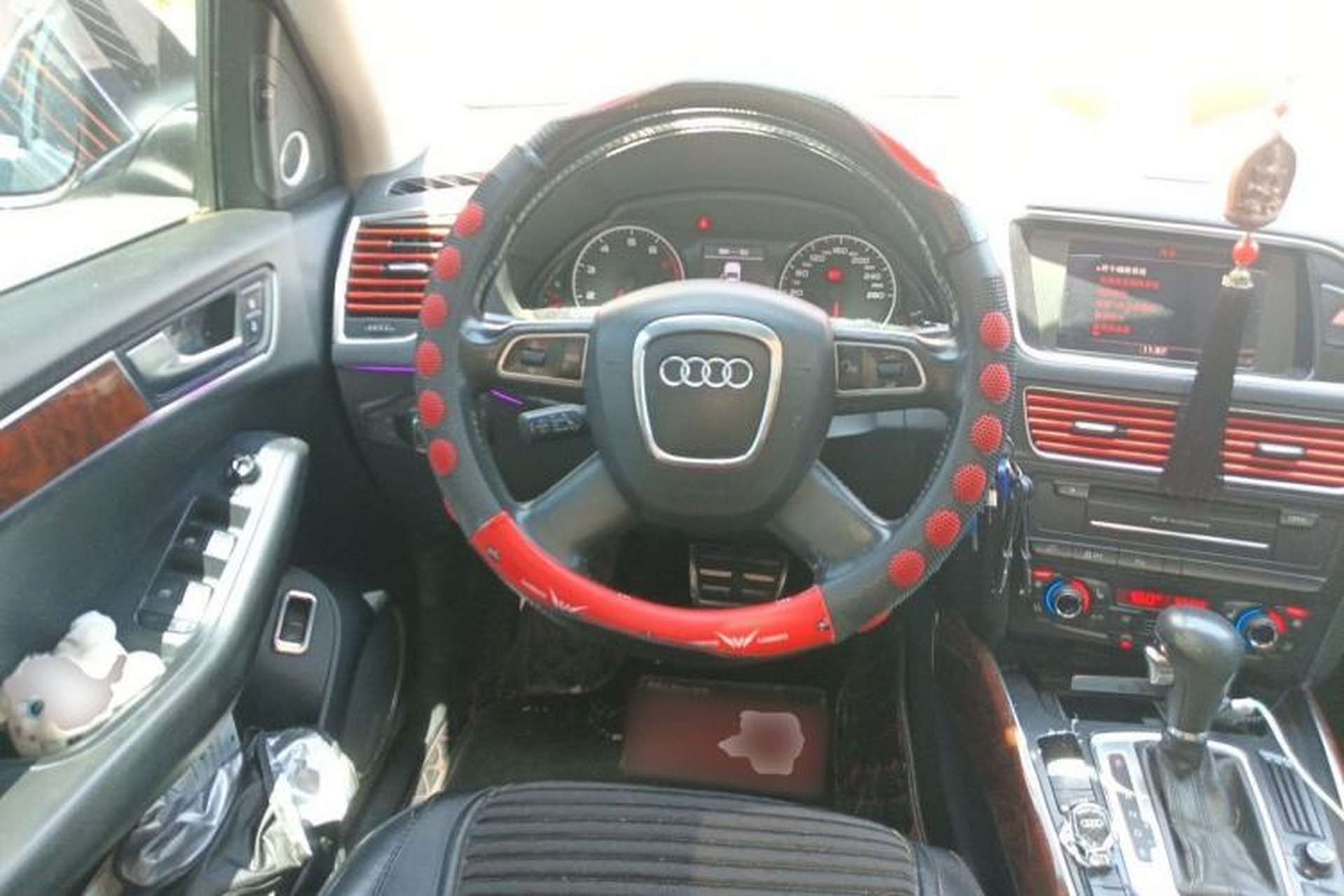 Used Audi Q5 2011 2.0TFSI Comfort Version Steering Wheel