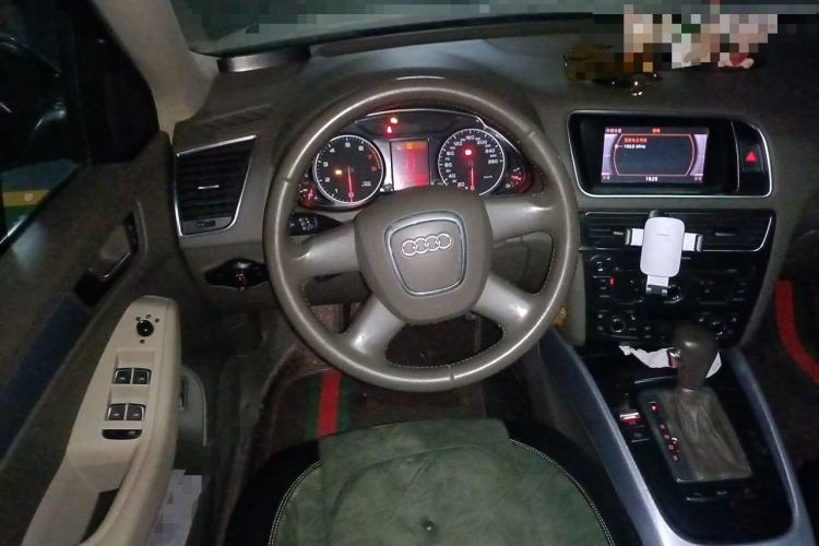 Used Audi Q5 2011 2.0TFSI Technology Model Steering Wheel